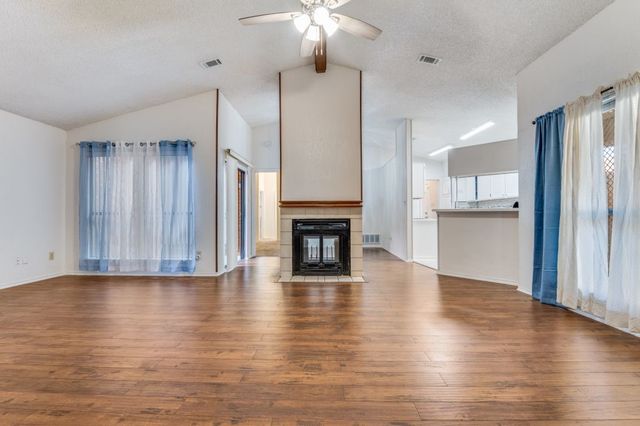 1126 Hemlock Drive, Desoto, TX 75115