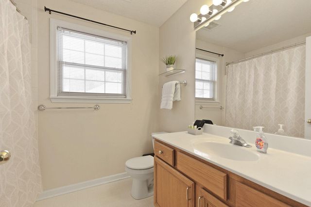 803 MANHATTAN DR, Columbia, MO 65201