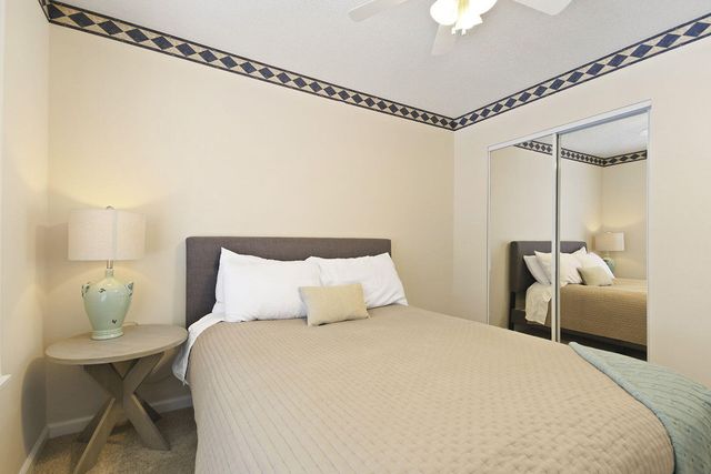 803 MANHATTAN DR, Columbia, MO 65201