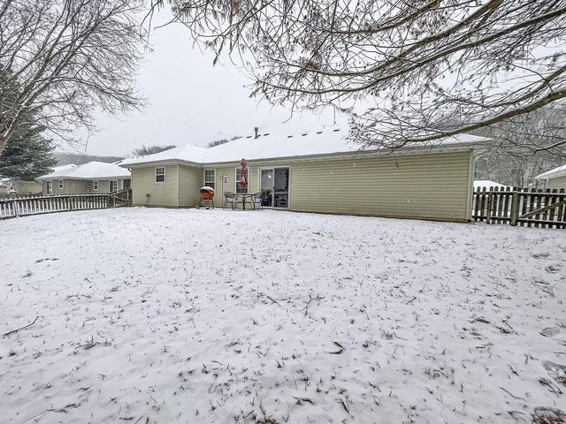 803 MANHATTAN DR, Columbia, MO 65201