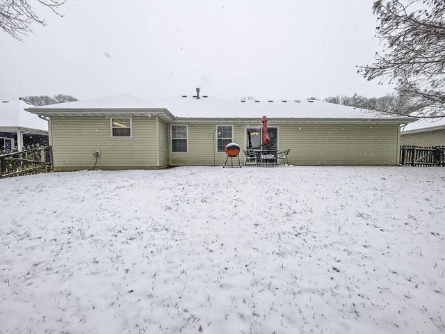 803 MANHATTAN DR, Columbia, MO 65201