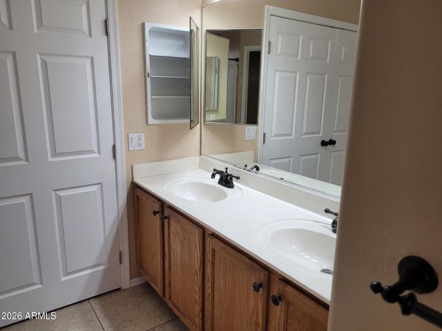 10241 E DOLPHIN Avenue, Mesa, AZ 85208