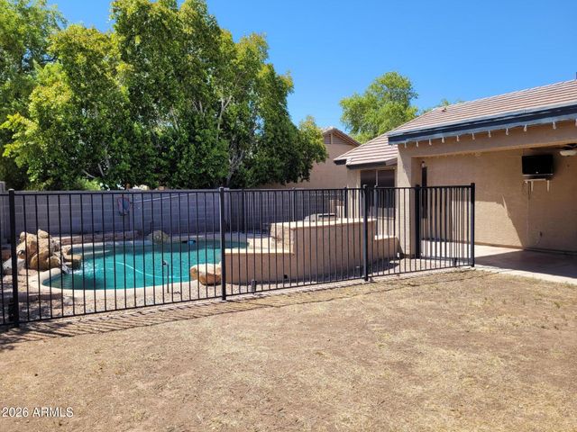 10241 E DOLPHIN Avenue, Mesa, AZ 85208