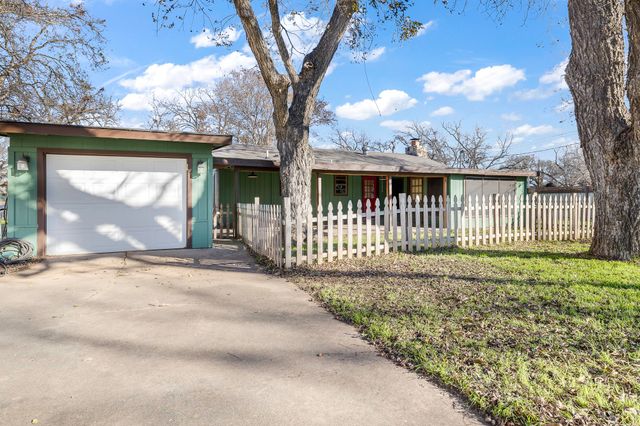 436 E El Camino Real, Weatherford, TX 76087