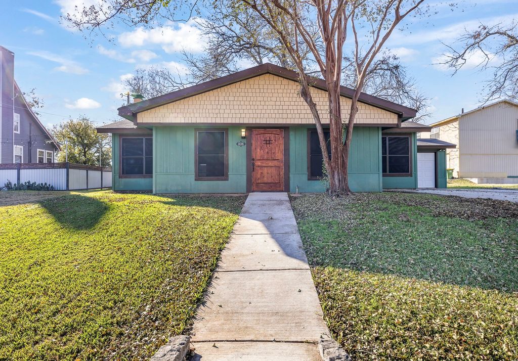 436 E El Camino Real, Weatherford, TX 76087