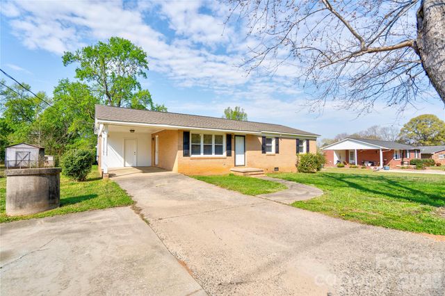 1904 Sulphur Springs Road, Shelby, NC 28152