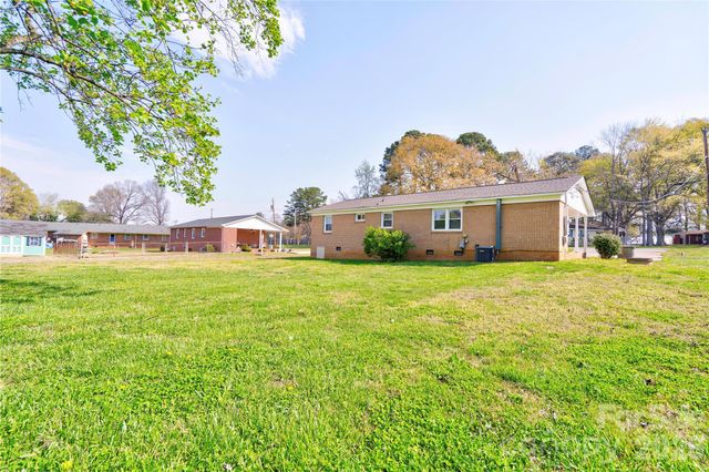 1904 Sulphur Springs Road, Shelby, NC 28152
