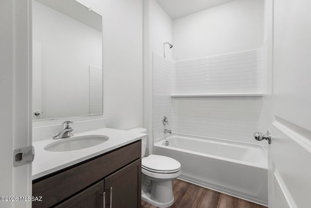 7621 S Starrush Drive, Tucson, AZ 85757