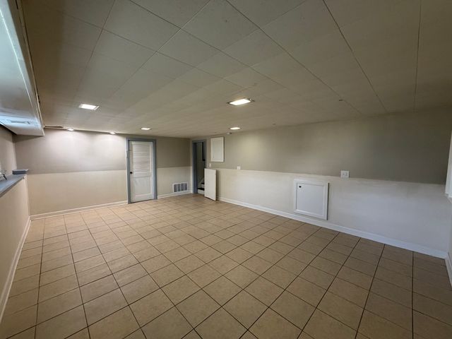 360 Tee Lane, Carpentersville, IL 60110