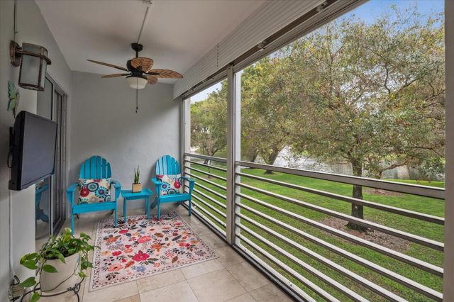 2202 Lucaya Bend L2, Coconut Creek, FL 33066