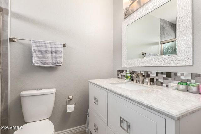 402 E MORROW Drive, Phoenix, AZ 85024