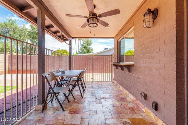 402 E MORROW Drive, Phoenix, AZ 85024