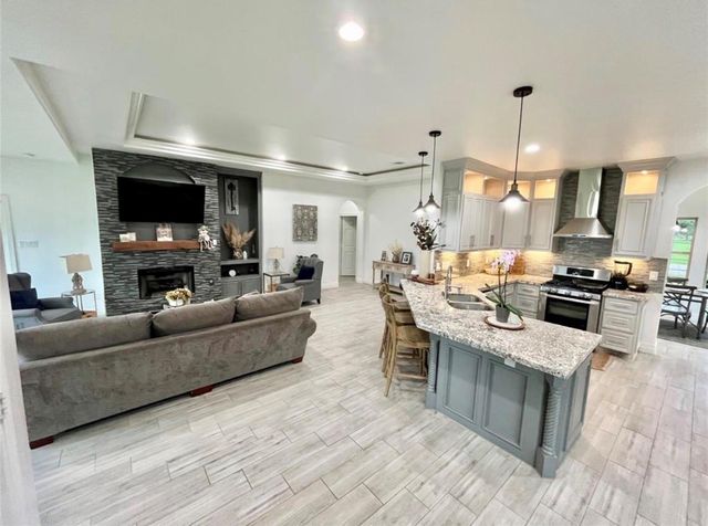 8515 E Sherri Circle, Manvel, TX 77578