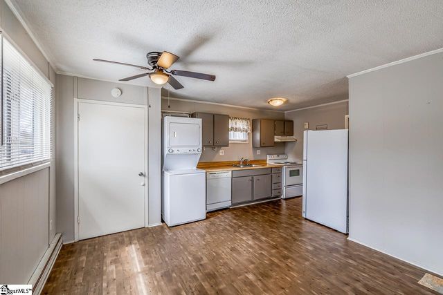 34 Kimbell Court, Greenville, SC 29617