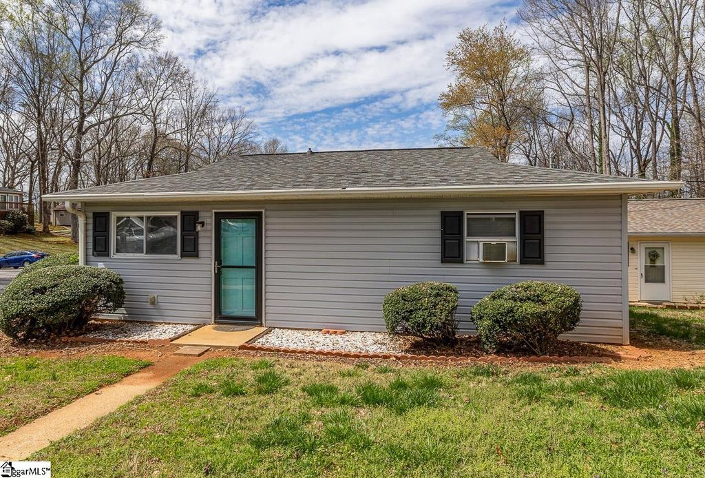 34 Kimbell Court, Greenville, SC 29617