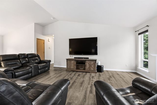 6910 147th Street Ct E, Puyallup, WA 98375