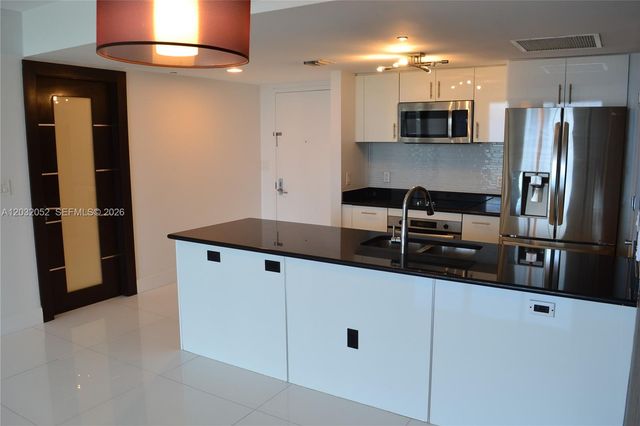50 Biscayne Boulevard 1408, Miami, FL 33132