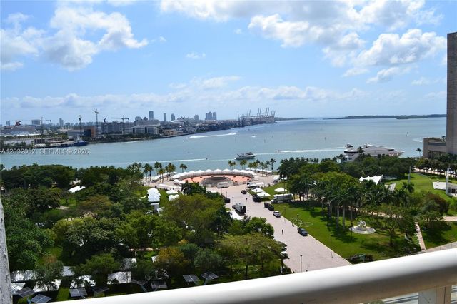 50 Biscayne Boulevard 1408, Miami, FL 33132