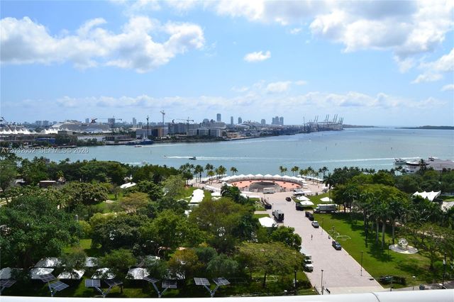 50 Biscayne Boulevard 1408, Miami, FL 33132