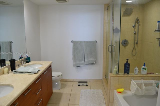 50 Biscayne Boulevard 1408, Miami, FL 33132