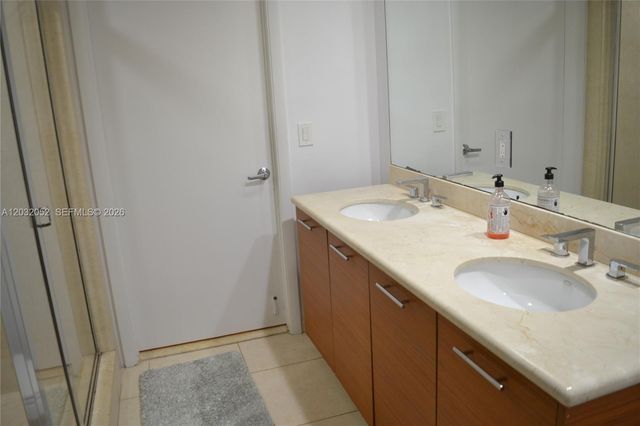 50 Biscayne Boulevard 1408, Miami, FL 33132