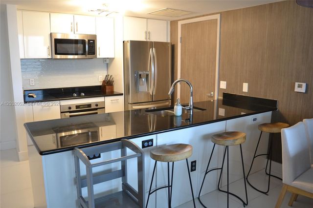 50 Biscayne Boulevard 1408, Miami, FL 33132