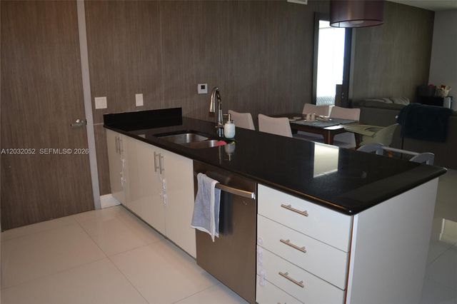 50 Biscayne Boulevard 1408, Miami, FL 33132