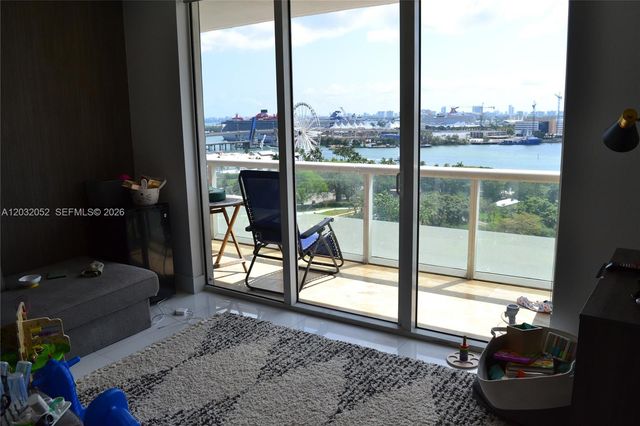 50 Biscayne Boulevard 1408, Miami, FL 33132