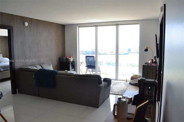 50 Biscayne Boulevard 1408, Miami, FL 33132