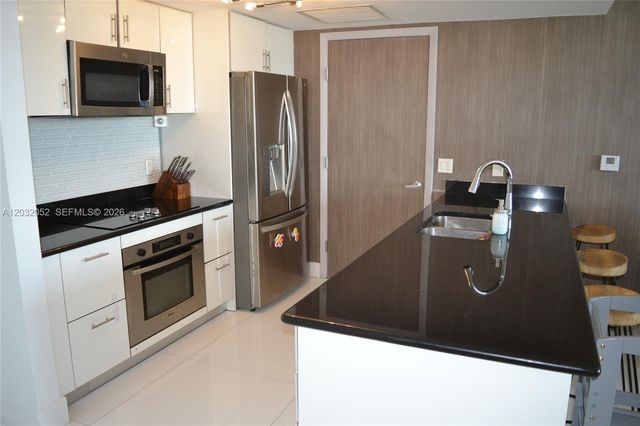 50 Biscayne Boulevard 1408, Miami, FL 33132