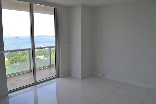 50 Biscayne Boulevard 1408, Miami, FL 33132