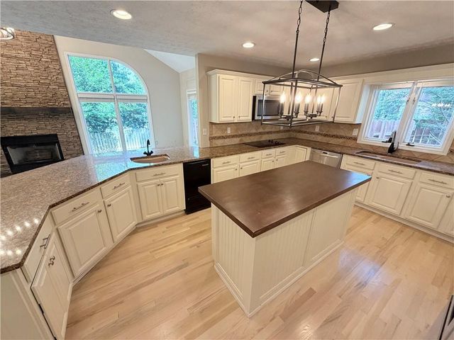 5344 Forest Springs Drive, Atlanta, GA 30338