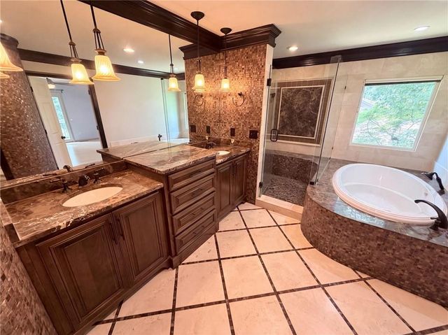 5344 Forest Springs Drive, Atlanta, GA 30338