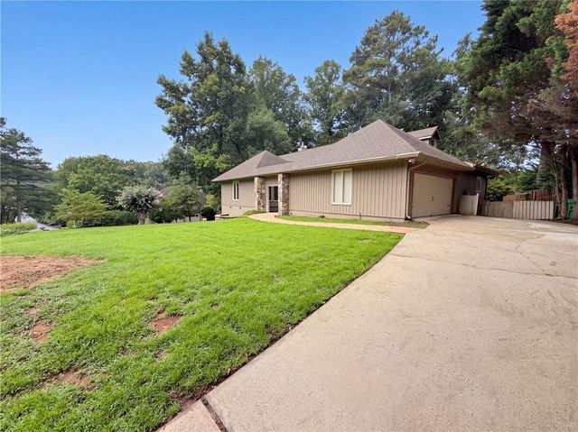 5344 Forest Springs Drive, Atlanta, GA 30338