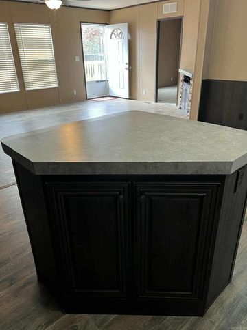 100 Seay Lane, Mena, AR 71953