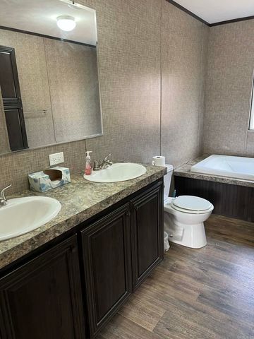 100 Seay Lane, Mena, AR 71953