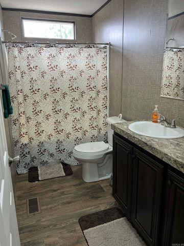 100 Seay Lane, Mena, AR 71953