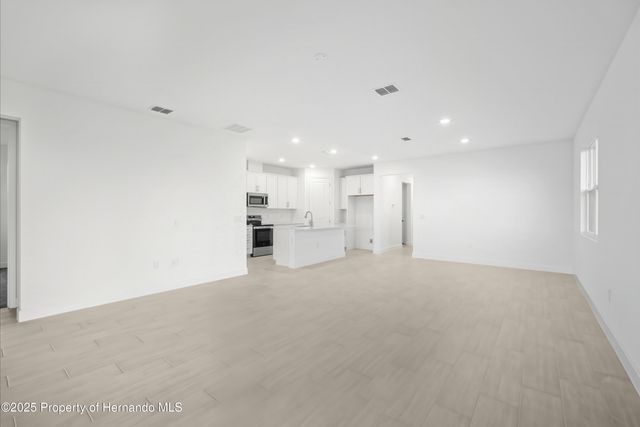 9120 PLAYERS Drive, Weeki Wachee, FL 34613