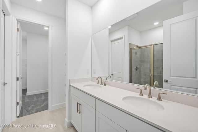 9120 PLAYERS Drive, Weeki Wachee, FL 34613