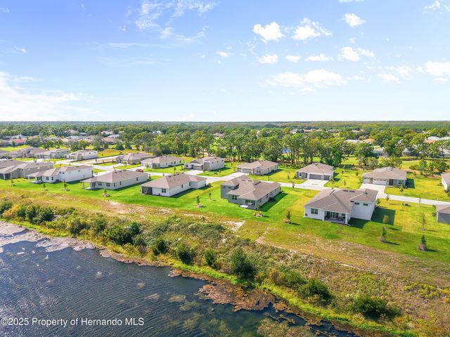 9120 PLAYERS Drive, Weeki Wachee, FL 34613