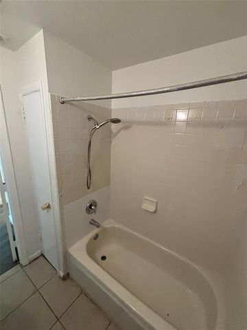 2908 E HOWELL STREET, Tampa, FL 33610