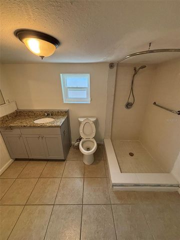 2908 E HOWELL STREET, Tampa, FL 33610
