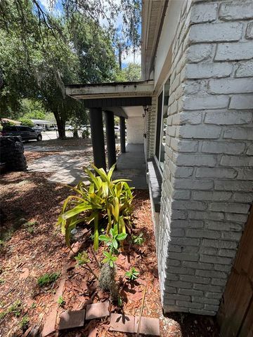 2908 E HOWELL STREET, Tampa, FL 33610