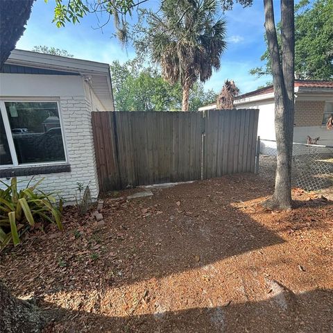 2908 E HOWELL STREET, Tampa, FL 33610
