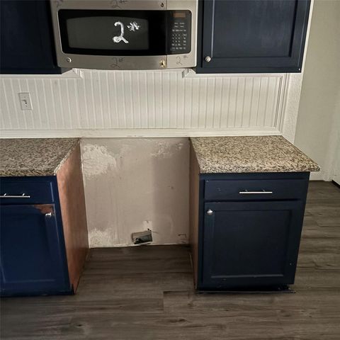 2908 E HOWELL STREET, Tampa, FL 33610