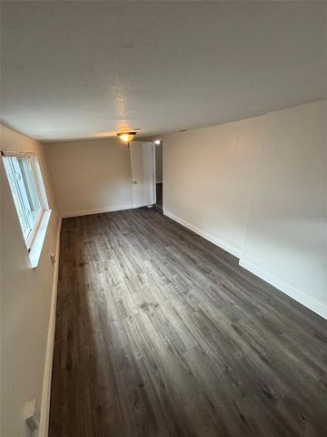 2908 E HOWELL STREET, Tampa, FL 33610