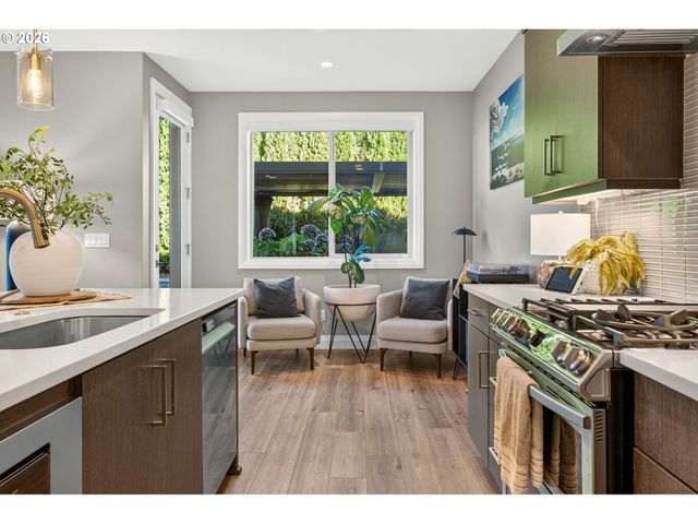 17437 Sw DOTTEREL Ln, Beaverton, OR 97007