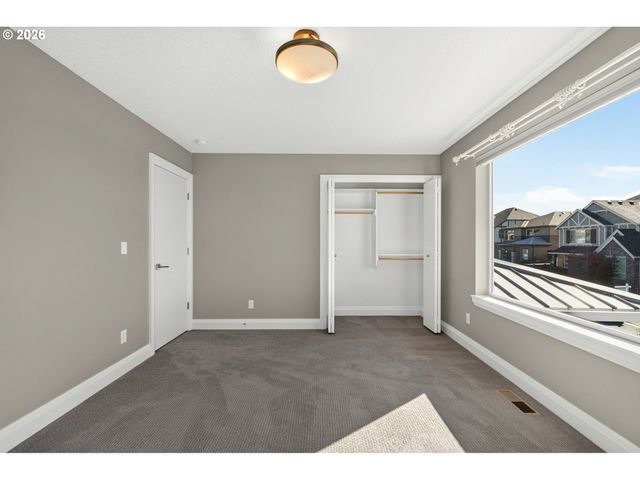 17437 Sw DOTTEREL Ln, Beaverton, OR 97007