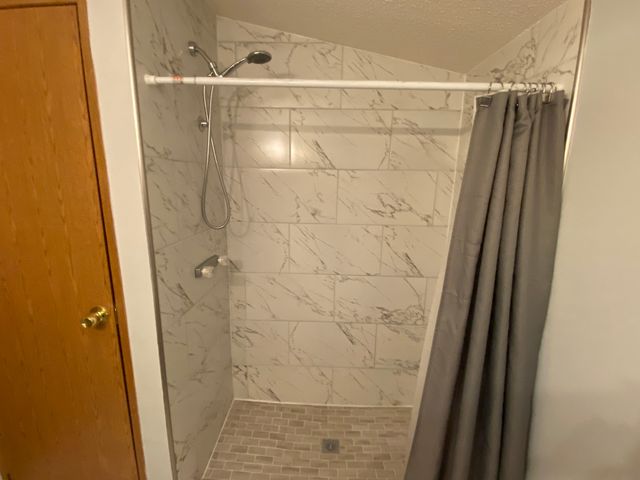 3408 JEN Avenue, Park City, IL 60085