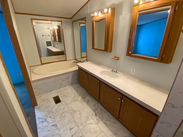 3408 JEN Avenue, Park City, IL 60085